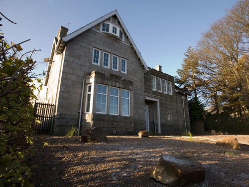 Aberdeen Serviced Apartments - The Lodge Bagian luar foto