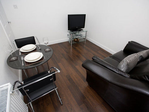 Aberdeen Serviced Apartments - The Lodge Bagian luar foto